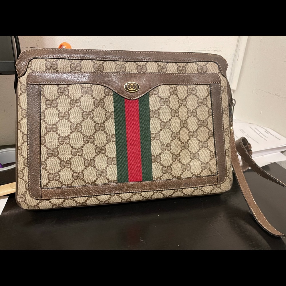 Vintage Gucci sherry line camera bag